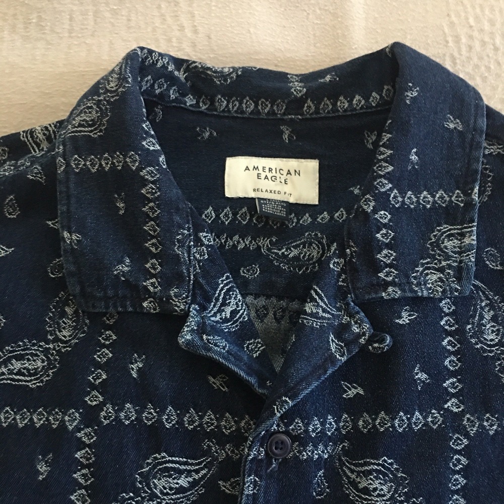 American Eagle Button Up Shirt Men's Size L Tall Blue Relaxed Bandana Paisley - Picture 4 of 16